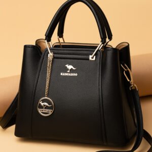 Bolsa Feminina Estruturada com Alça Dupla e Detalhes Dourados