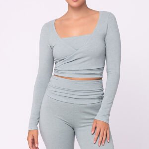 Conjunto Feminino Cintura Alta com Blusa Transpassada e Calça Flare